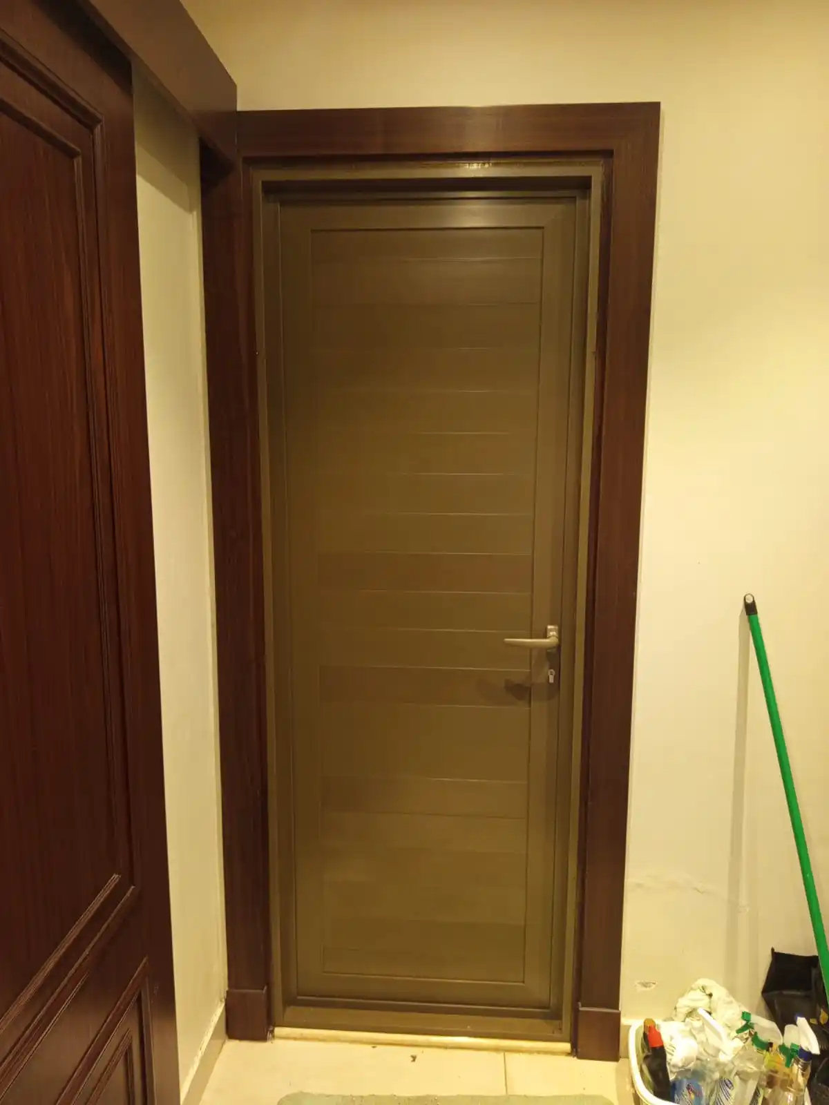 انواع الابواب الخشبية